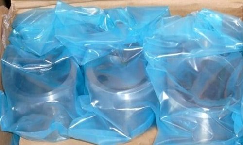 Use blue VCI gas-phase anti-rust bags to pack anti-rust auto parts